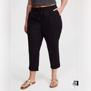 Torrid Pull-On Convertible Poplin Crop Pant